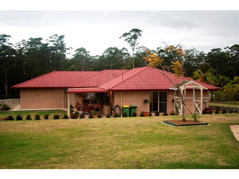 84 Blueberry Dr, Cooroy QLD 4563