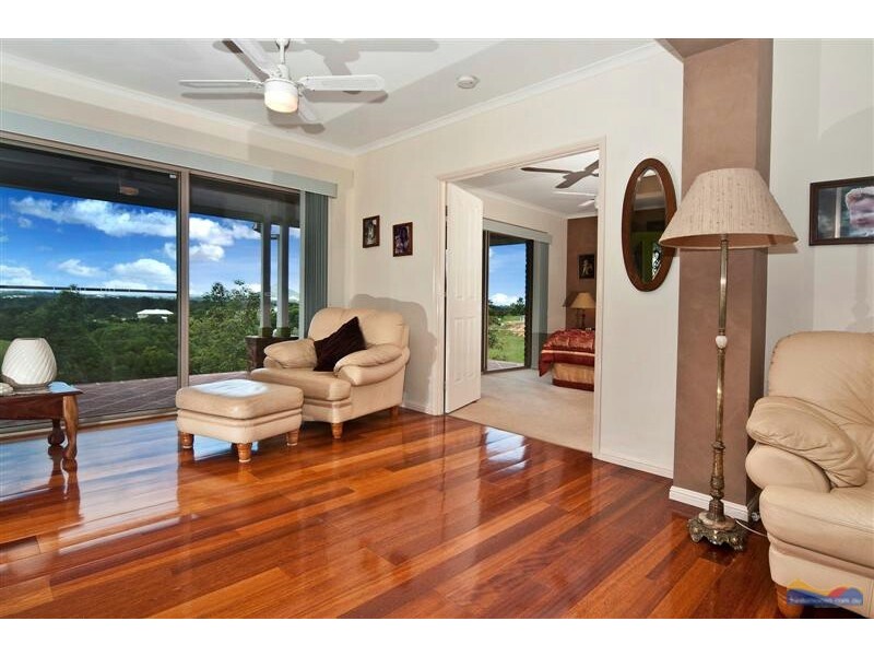 158 Blueberry Dr, Cooroy QLD 4563