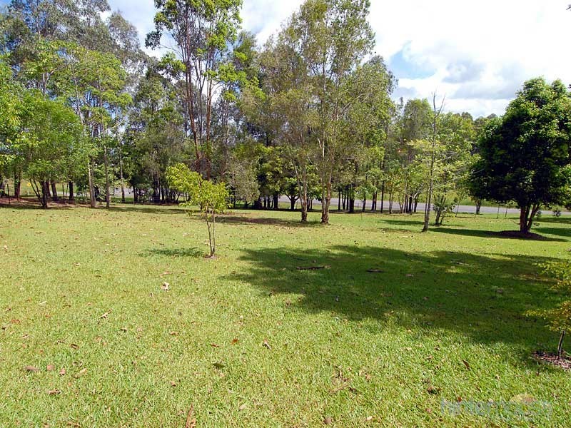 1 Browns Road, Cooroy QLD 4563