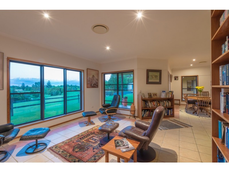 164 Cooroy Mountain Rd, Cooroy QLD 4563