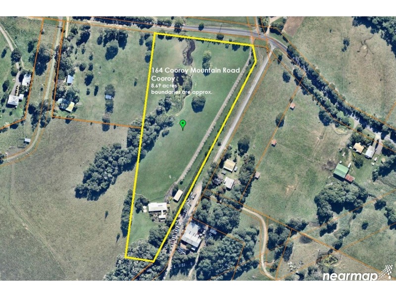 164 Cooroy Mountain Rd, Cooroy QLD 4563