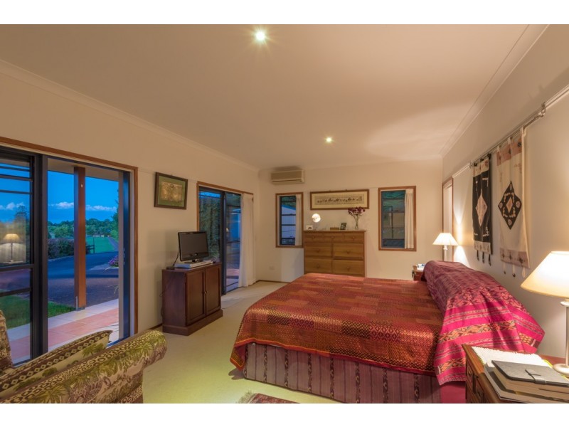 164 Cooroy Mountain Rd, Cooroy QLD 4563