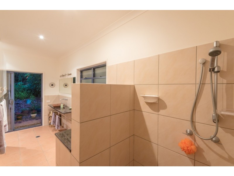 164 Cooroy Mountain Rd, Cooroy QLD 4563