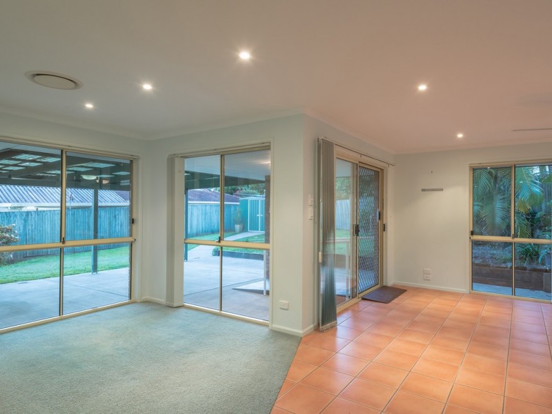 4 Corkwood Pl, Cooroy QLD 4563