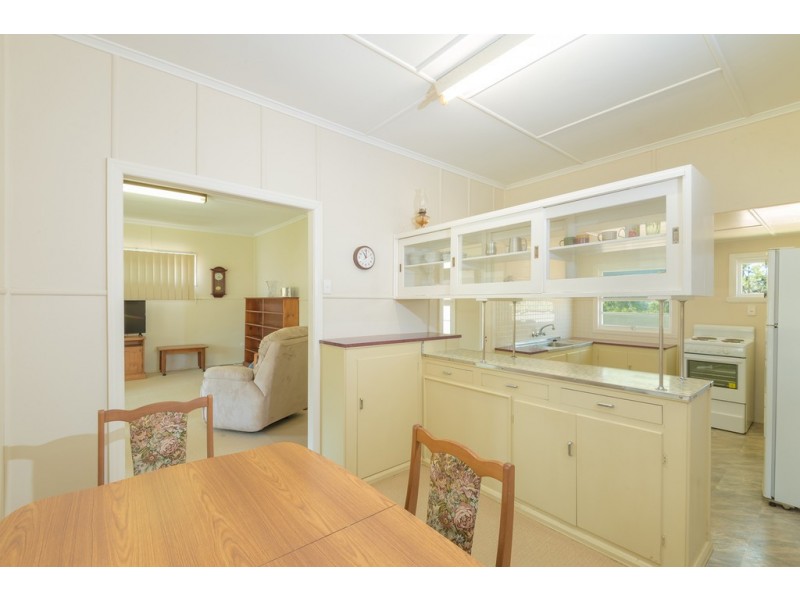 28 Crystal St, Cooroy QLD 4563