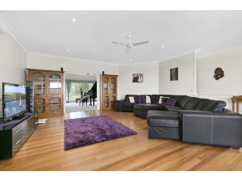 61 Cudgerie Drive, Black Mountain QLD 4563