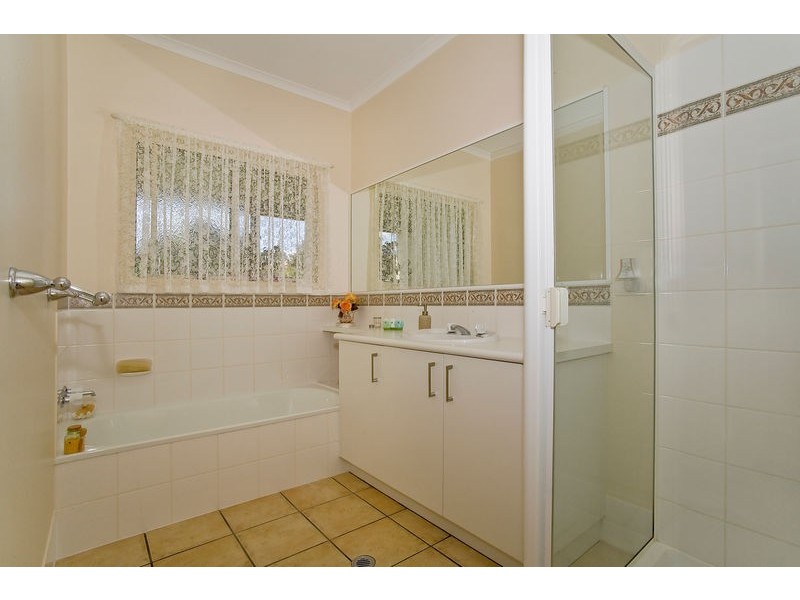 98 Cudgerie Drive, Black Mountain QLD 4563