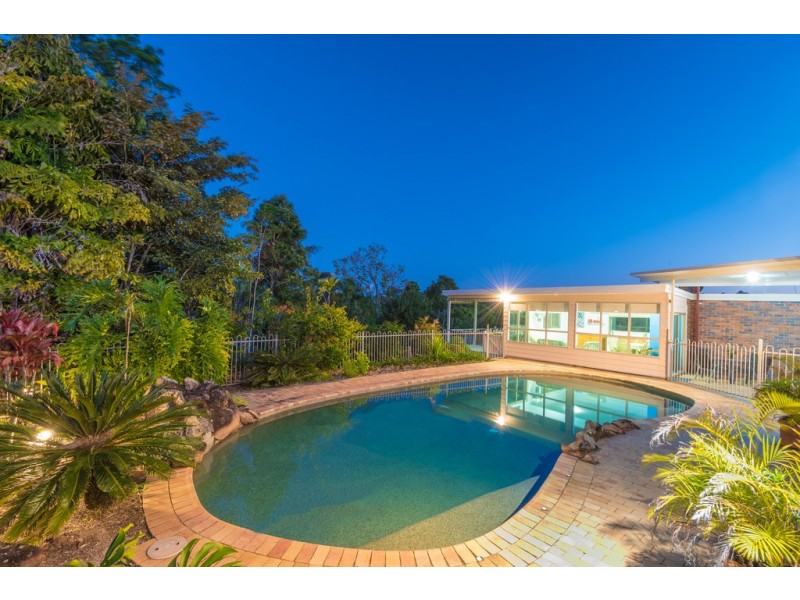 4 Falcon Cres, Cooroy QLD 4563