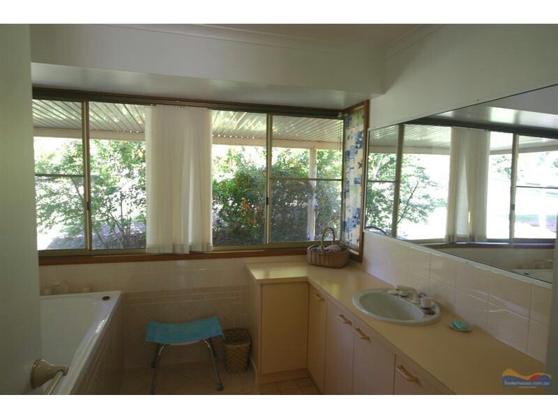 72 Ferrells Rd, Cooroy QLD 4563