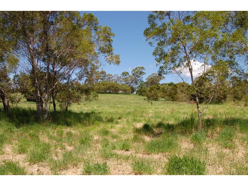 36 Fig Tree Lane, Lake Macdonald QLD 4563