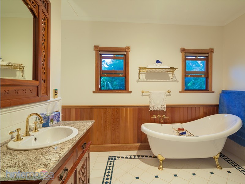 10 Flooded Gum Pl, Black Mountain QLD 4563