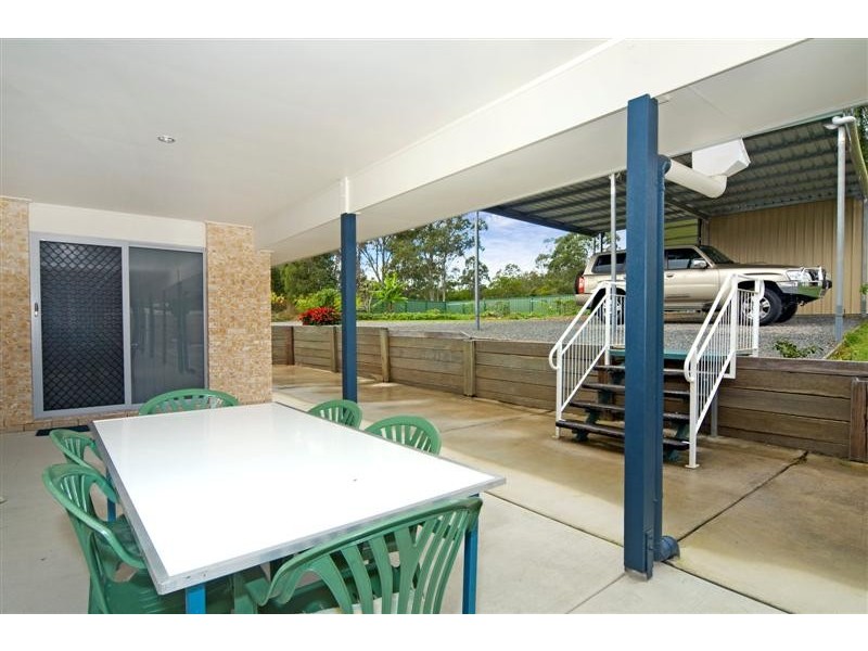 19 Flooded Gum Pl, Cooroy QLD 4563