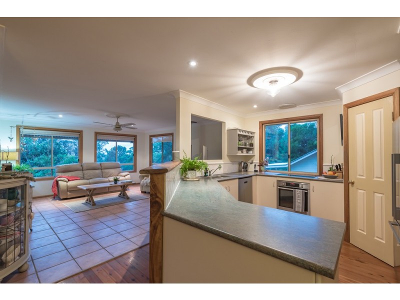 16 Foambark Place, Black Mountain QLD 4563