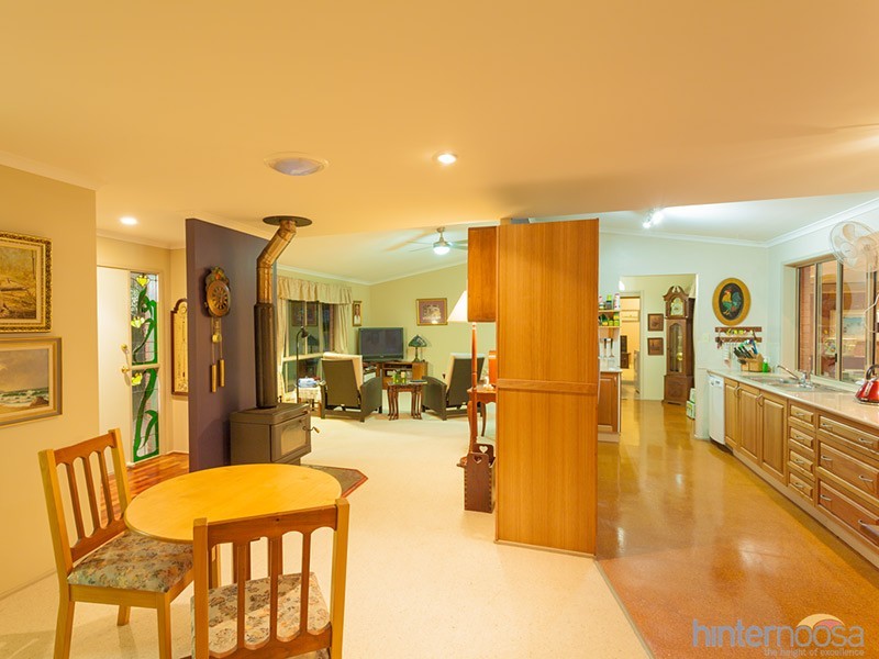 17 Forest Acres Dr, Lake Macdonald QLD 4563