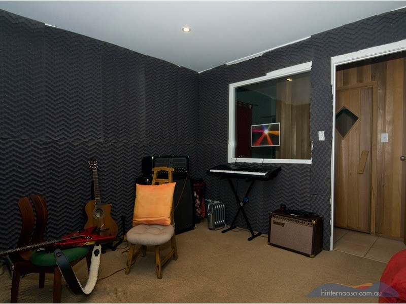 44 Forest Acres Dr, Lake Macdonald QLD 4563