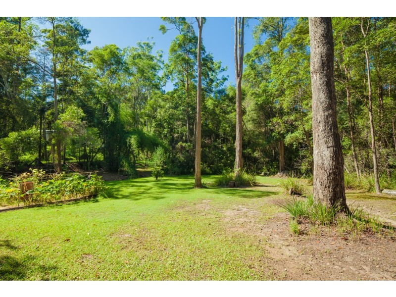 87 Forest Acres Drive, Lake Macdonald QLD 4563