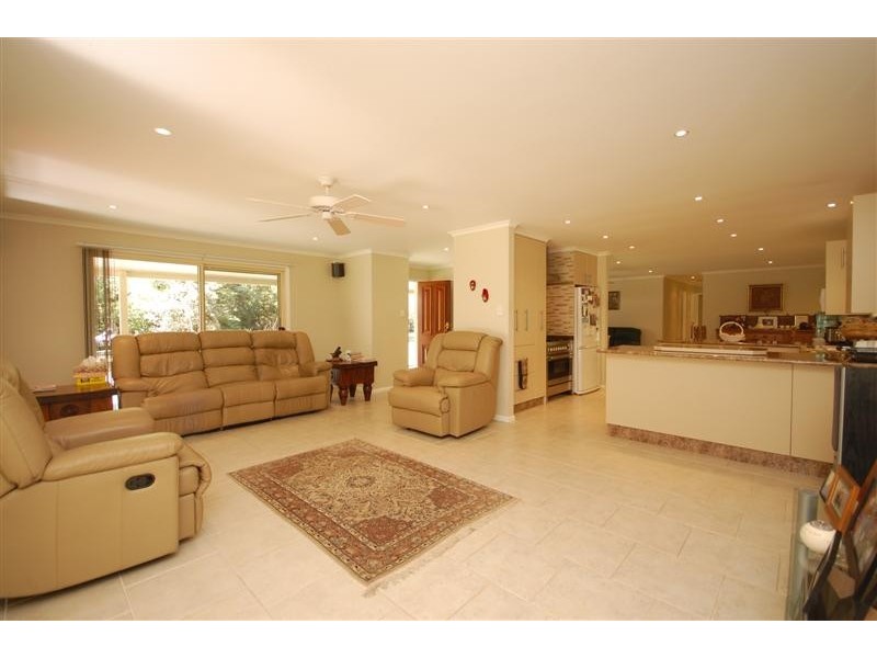 223 Forest Acres Dr, Cooroy QLD 4563