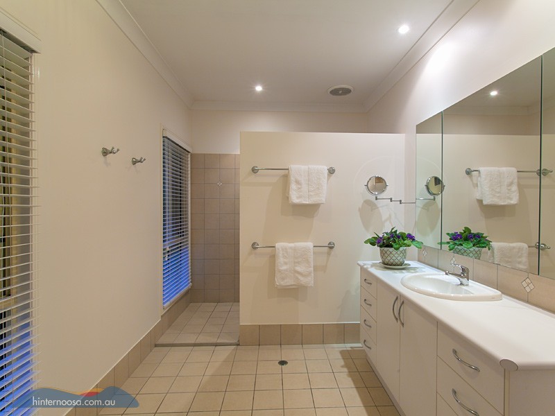 94 Gumboil Road, Tinbeerwah QLD 4563