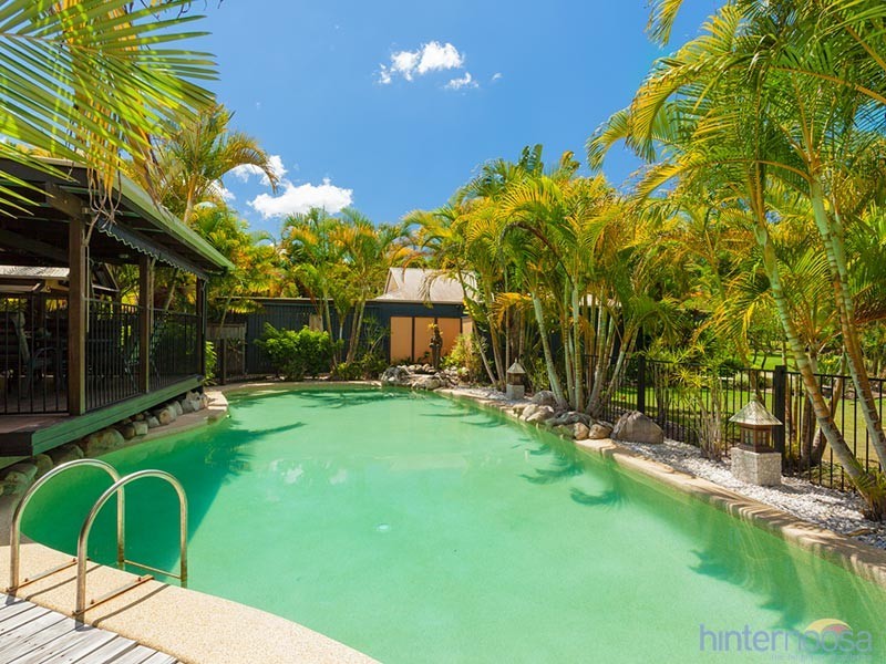 19 Highland Drive, Lake Macdonald QLD 4563