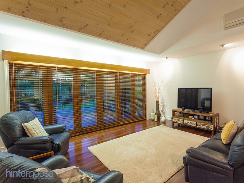 19 Highland Drive, Lake Macdonald QLD 4563