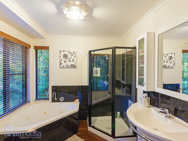 19 Highland Drive, Lake Macdonald QLD 4563