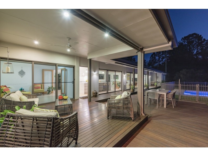 43 Highland Dr, Lake Macdonald QLD 4563