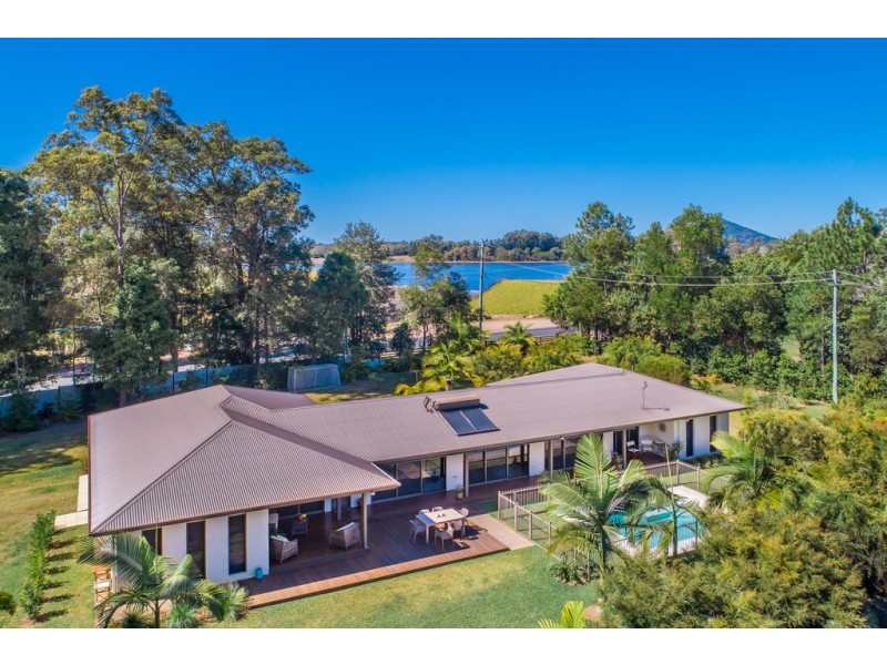 43 Highland Dr, Lake Macdonald QLD 4563