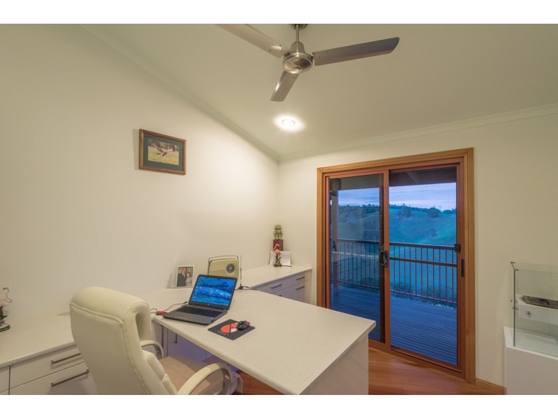 76 Honeytree La, Ridgewood QLD 4563