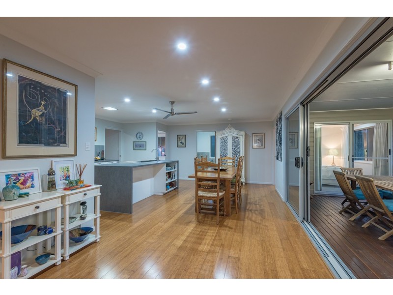 32 Kamala Drive, Lake Macdonald QLD 4563