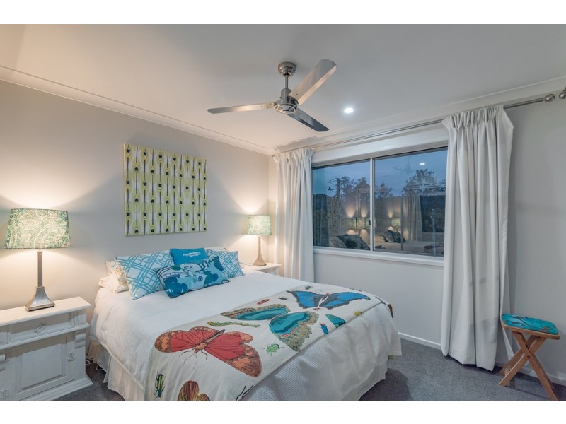 32 Kamala Drive, Lake Macdonald QLD 4563