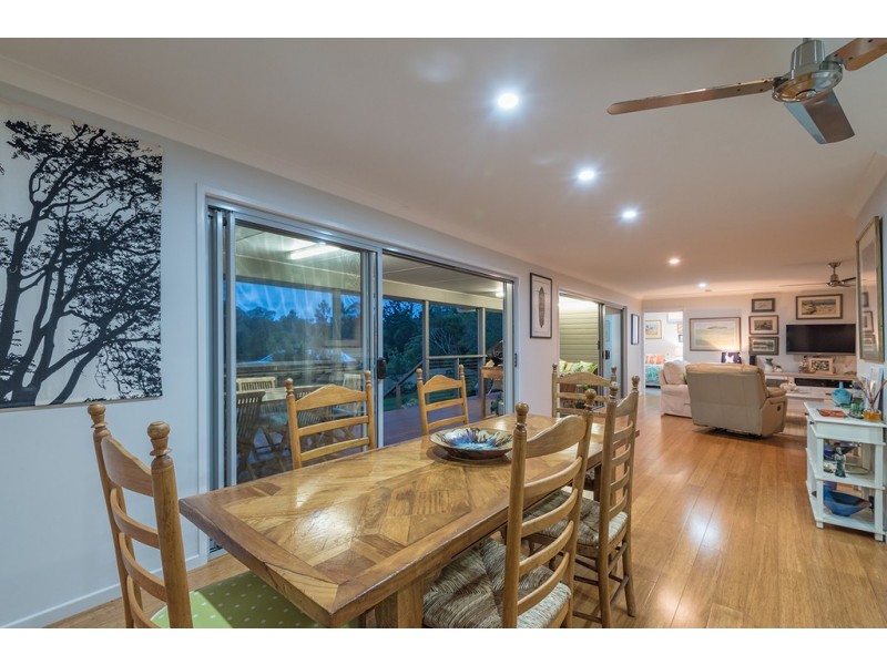 32 Kamala Drive, Lake Macdonald QLD 4563