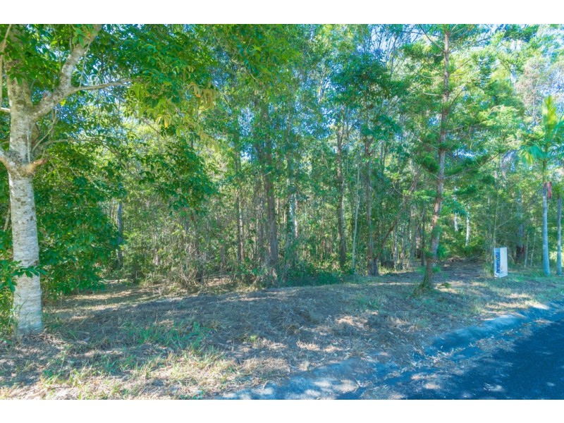 76 Kamala Dr, Lake Macdonald QLD 4563