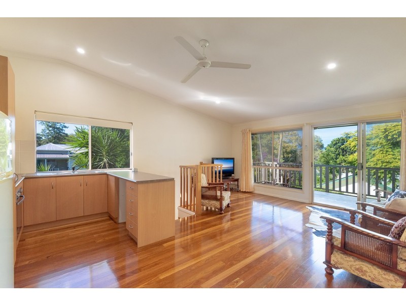 Unit 1/16a Kauri Street, Cooroy QLD 4563