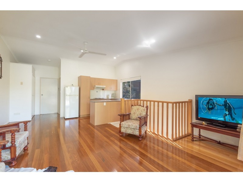 Unit 1/16a Kauri Street, Cooroy QLD 4563
