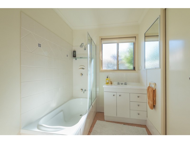 Unit 1/16a Kauri Street, Cooroy QLD 4563