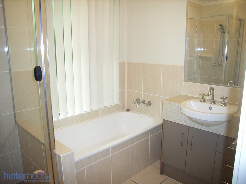 2 Kensington Drive, Cooroy QLD 4563