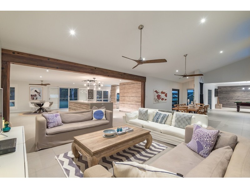 19 Kingsgate Drive, Tinbeerwah QLD 4563