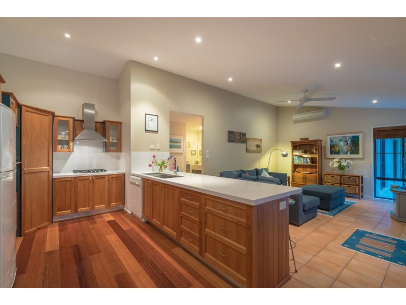 26 Kingsgate Drive, Tinbeerwah QLD 4563