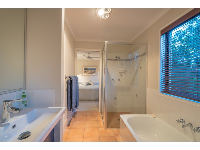 26 Kingsgate Drive, Tinbeerwah QLD 4563