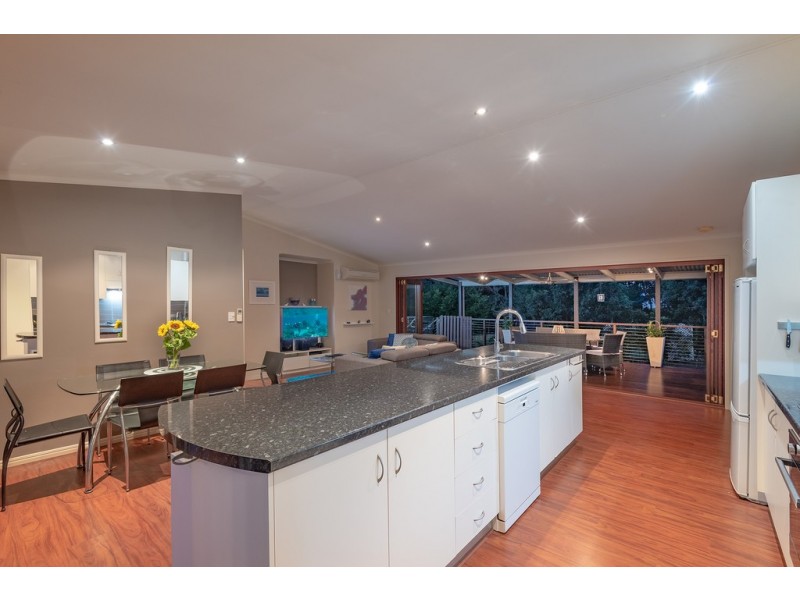 36 Lake Macdonald Drive, Cooroy QLD 4563