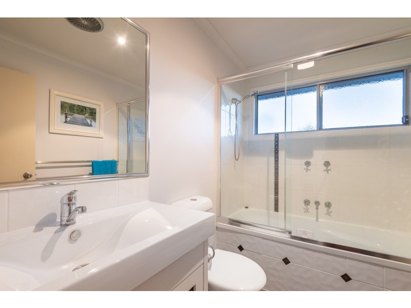 36 Lake Macdonald Drive, Cooroy QLD 4563