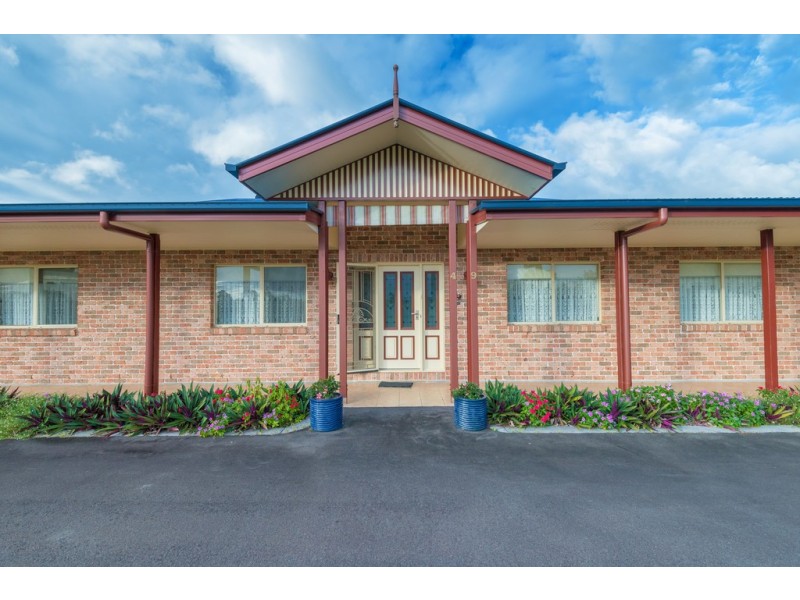 49 Lake Ridge Ct, Lake Macdonald QLD 4563