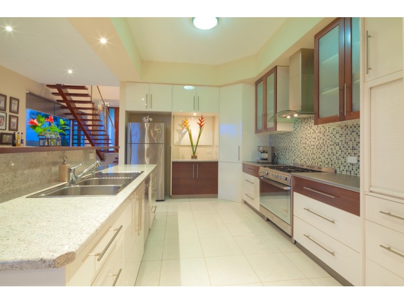 2 Leatherwood Ln, Cooroy QLD 4563