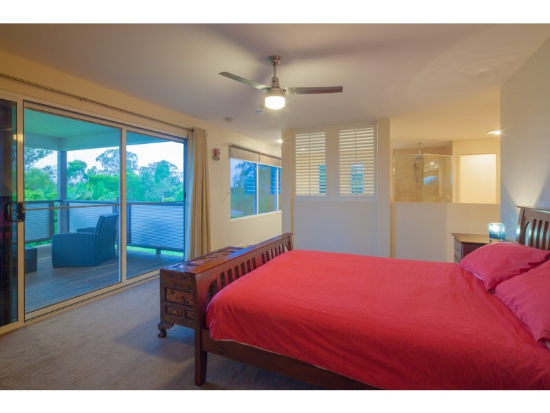 2 Leatherwood Ln, Cooroy QLD 4563