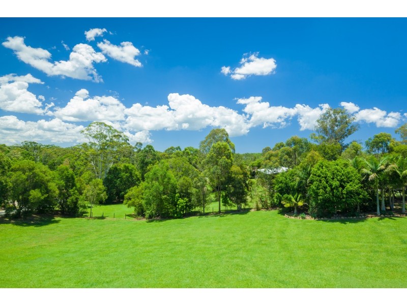 2 Leatherwood Ln, Cooroy QLD 4563