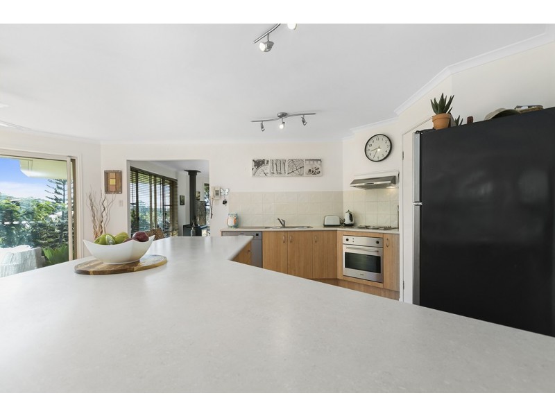 5 Leatherwood Lane, Black Mountain QLD 4563