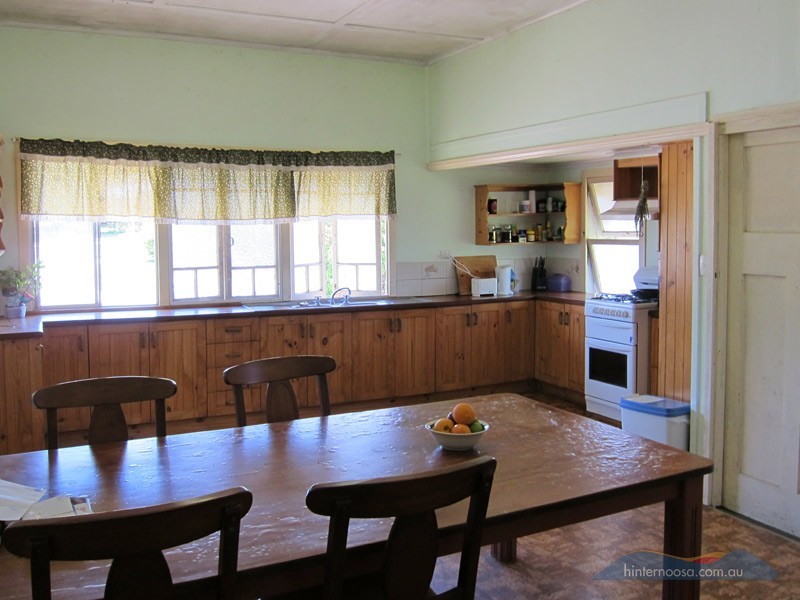 77 Maple St, Cooroy QLD 4563