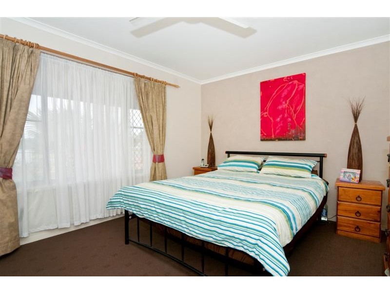 94 Maple St, Cooroy QLD 4563