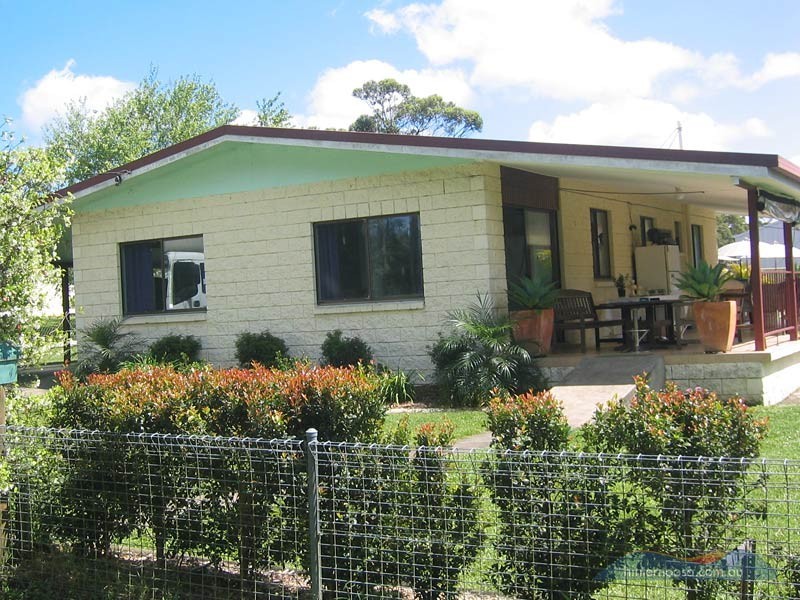 80 Mary River Rd, Cooroy QLD 4563