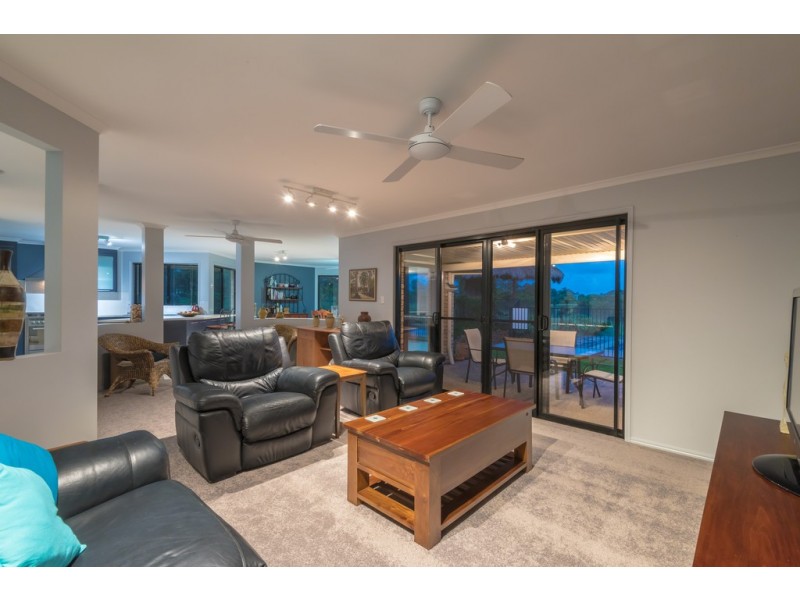 8 Northeden Court, Cooroy QLD 4563